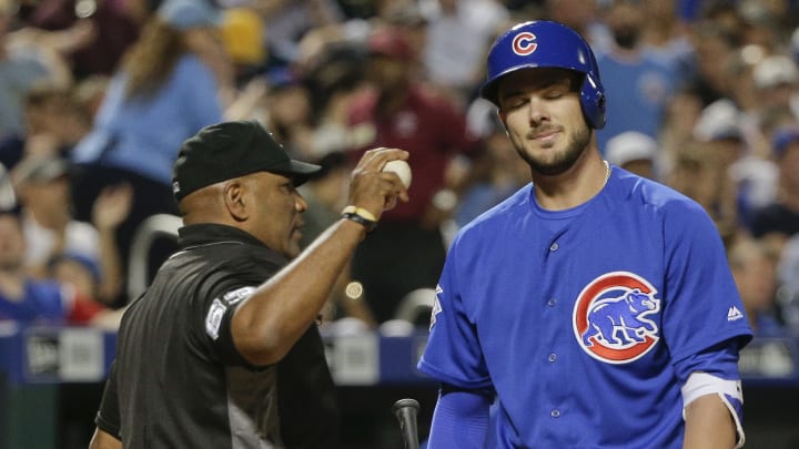 Cubs slugger Kris Bryant leaves game with bruised left leg