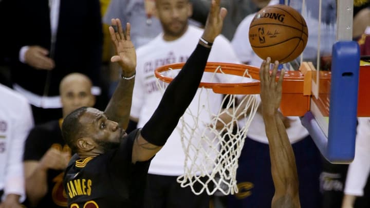 Cavaliers taunt Warriors with wall photo of LeBron's Game 7 block on Iguodala