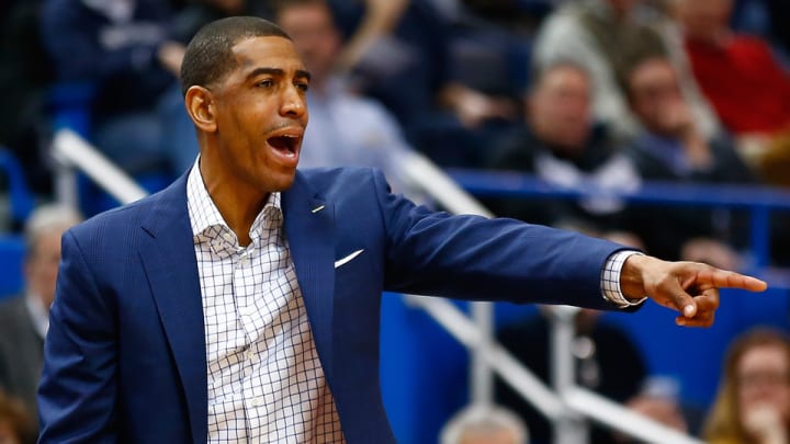 Report: Kevin Ollie finds Lakers job 'intriguing' Report: Kevin Ollie finds Lakers job 'intriguing'