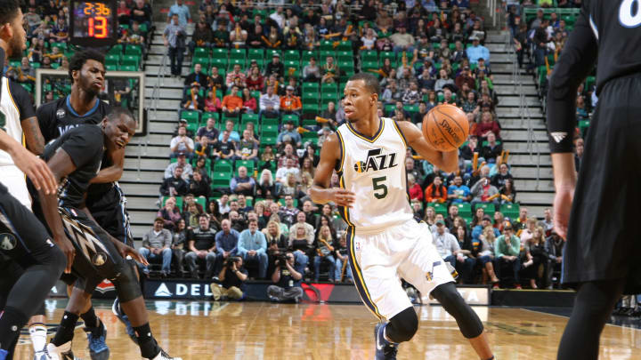Hood, Favors lead Jazz over Timberwolves 103-90 Hood, Favors lead Jazz over Timberwolves 103-90