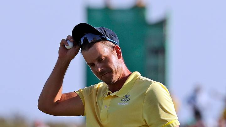 Stenson withdraws with pain in his knee