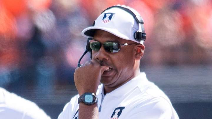 With offense flailing, Illinois coaches want more from Lunt