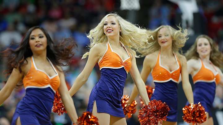 NCAA Tournament Cheerleaders: Midwest NCAA Tournament Cheerleaders: Midwest