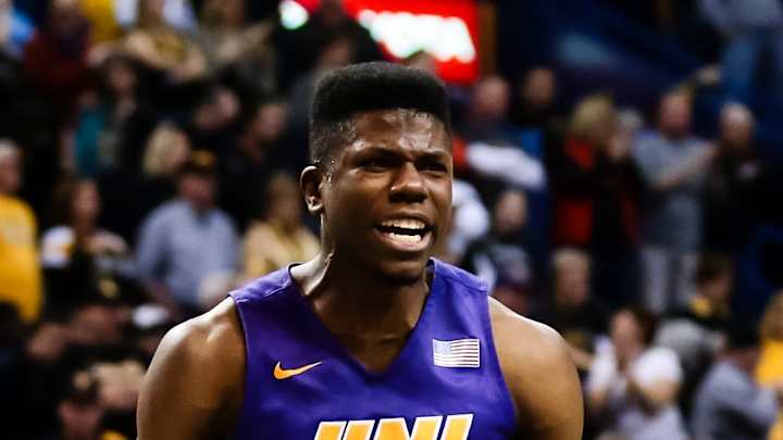 Watch: Northern Iowa wins MVC tournament on buzzer beater Watch: Northern Iowa wins MVC tournament on buzzer beater