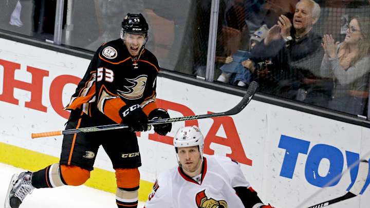 Theodore, Andersen lift Ducks over Senators 4-1