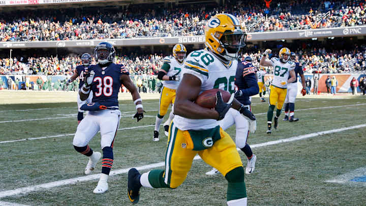 From WR to RB, Montgomery comes up big in win over Bears