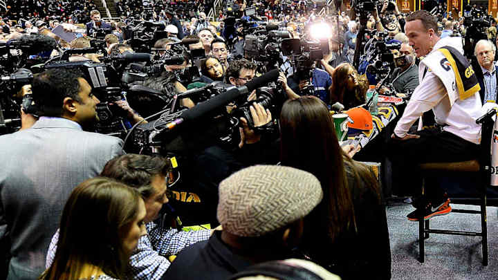 Scenes from Super Bowl 50