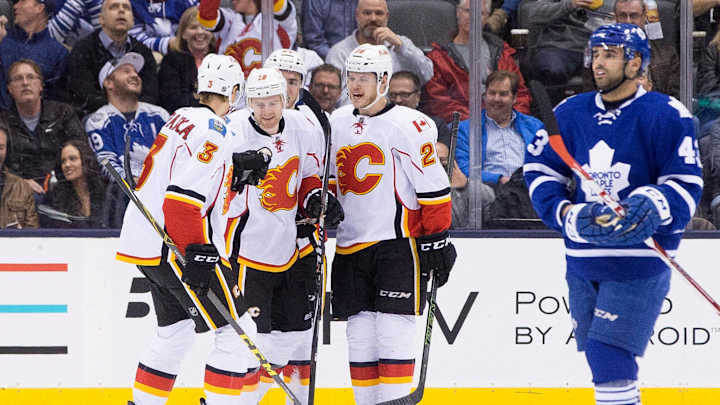 Maple Leafs topple Flames 5-2