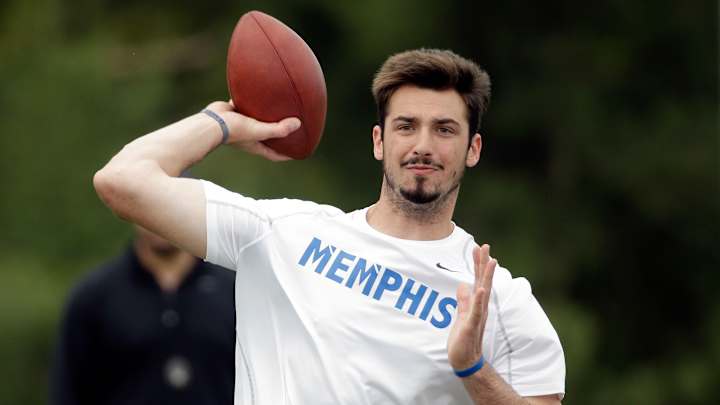 Memphis' Paxton Lynch shows off strong arm for NFL scouts