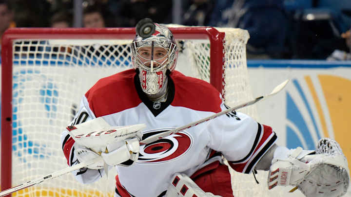 Hurricanes sign goalie Cam Ward to two-year extension