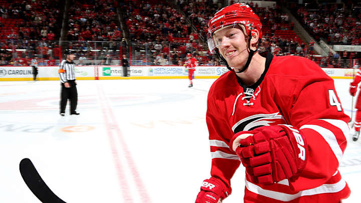 NHL player buys a round for bar full of Irish soccer fans