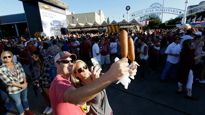 Staying at 10, Big 12 now has to decide divisions - or not Staying at 10, Big 12 now has to decide divisions - or not