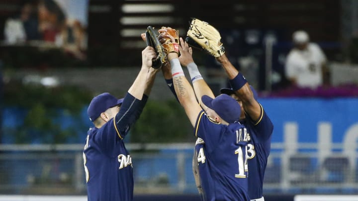 Braun homers in return, Davies pitches Brewers past Pads 3-2