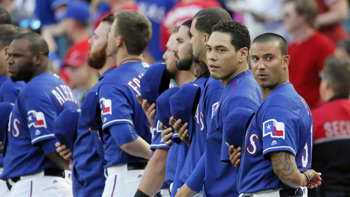 Dickey helps Blue Jays beat Rangers again, 5-0