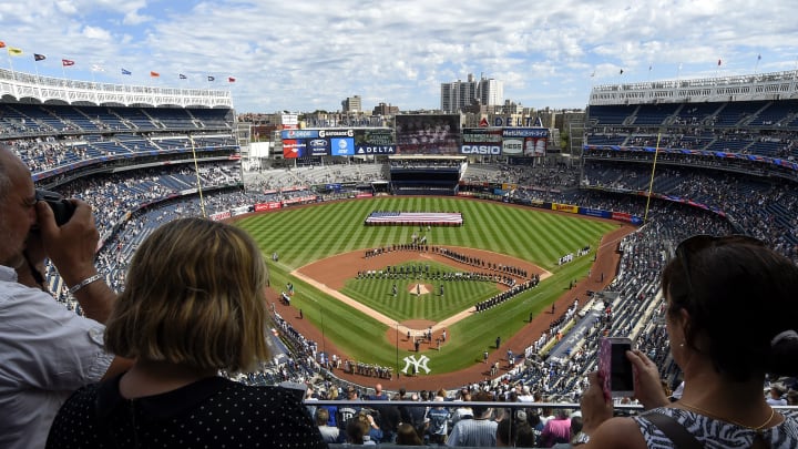 LEADING OFF: Dodgers make rare visit to Yankee Stadium