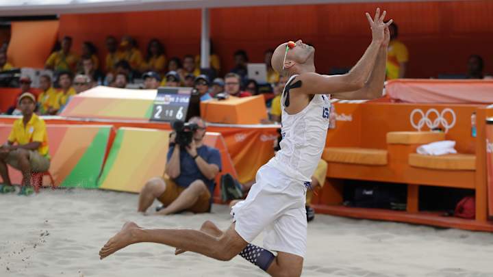 A hair-raising moment in beach volleyball at the Olympics
