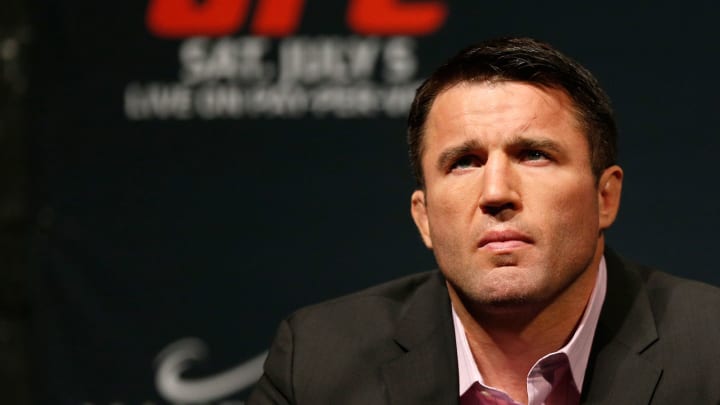 Chael Sonnen signs with Bellator MMA, ends retirement