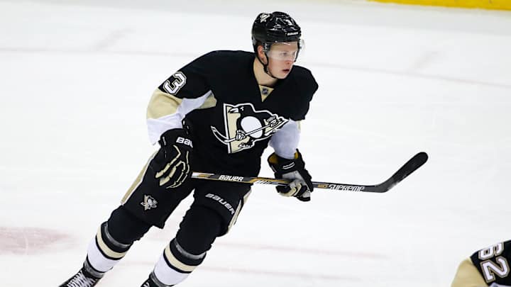 Penguins sign defenseman Maatta to 6-year extension