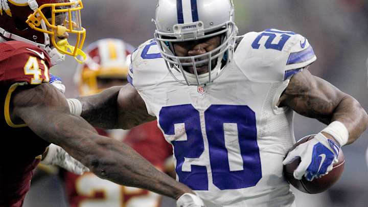 Cowboys’ Darren McFadden out two months with broken elbow