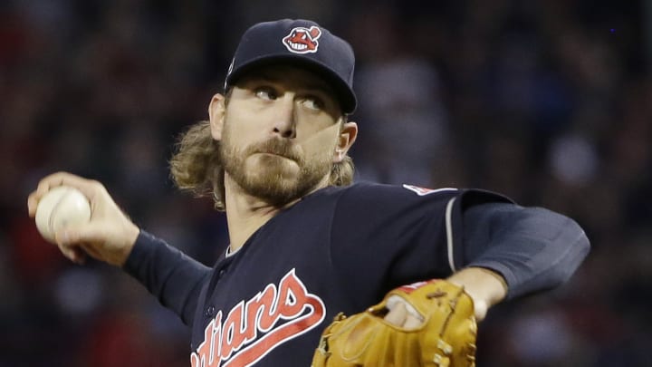 Indians' Tomlin to pitch in Series with ailing dad in stands