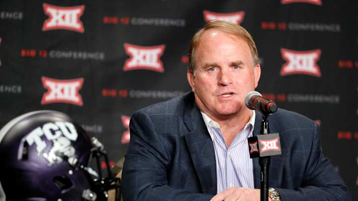 Patterson signs 1-year extension with TCU through '21 season