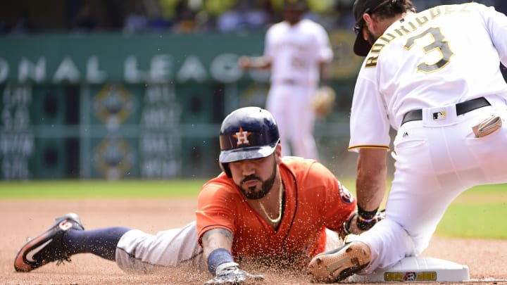 Gattis, Correa lead McHugh, Astros over Pirates