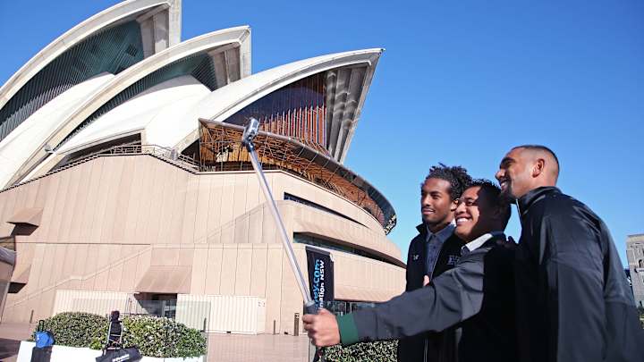 Cal, Hawaii play tourists ahead of college football opener