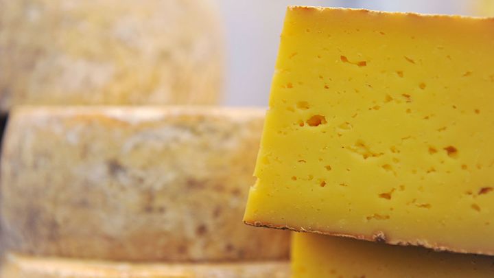 Go to the NHL All-Star Game fan fest, if only for the cheese fountain