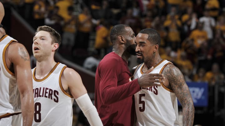 Cavaliers set NBA record with 18 3-pointers in half