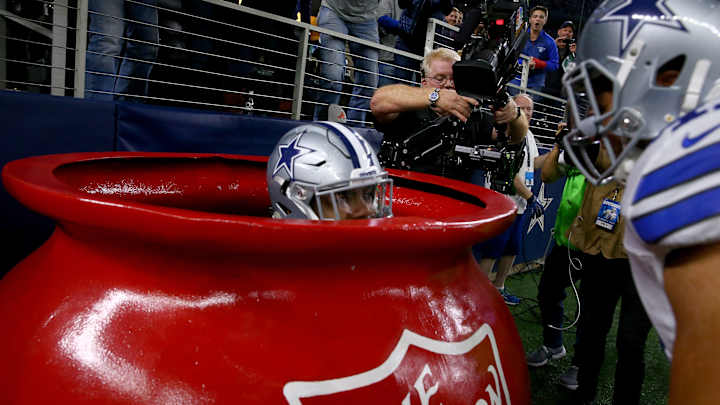 Salvation Army sees increased donations after Ezekiel Elliott touchdown celebration