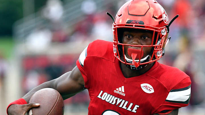 COLLEGE PICKS: Louisville goes from main event to side stage