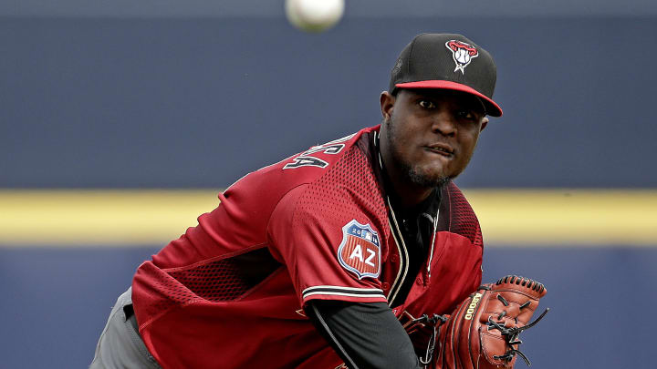 Castillo homers, drives in 5 as Diamondbacks beat Mariners