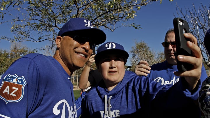 Dave Roberts "in a good place" as rookie manager of Dodgers