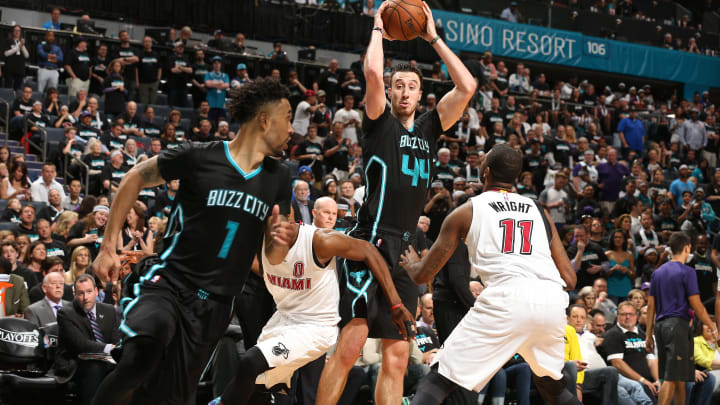 Hornets snap 14-year playoff drought, beat Heat 96-80