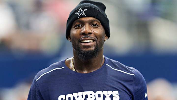 Dez Bryant cut his hand chopping up carrots for soup Dez Bryant cut his hand chopping up carrots for soup