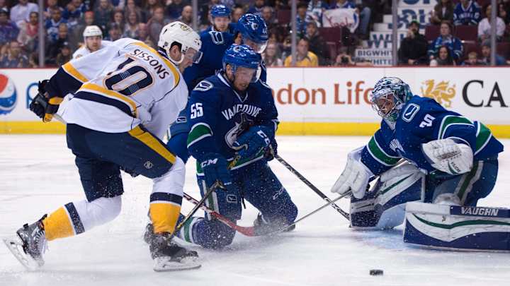 NHL general managers discuss streamlining goalie equipment