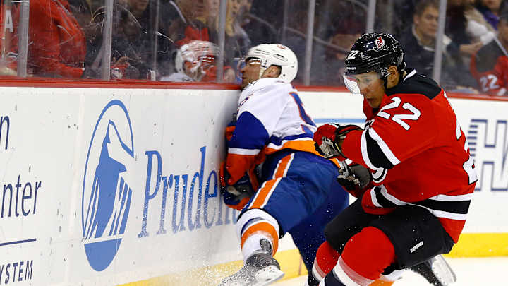 Cizikas goal, Halak shutout lead Islanders over Devils Cizikas goal, Halak shutout lead Islanders over Devils