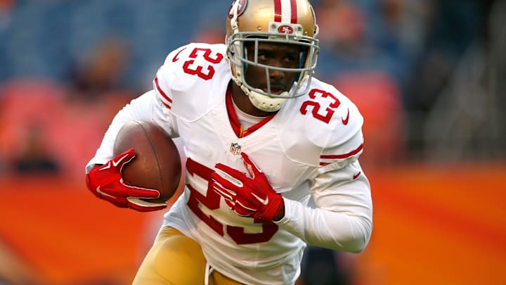 AP Source: Reggie Bush traveling to visit Buffalo Bills