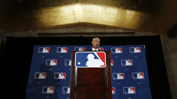 Manfred closer to final decision on domestic violence cases