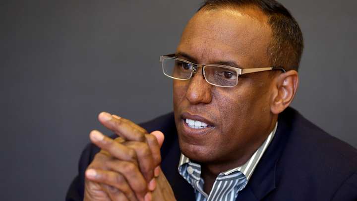 Tide of college football concussion lawsuits begins