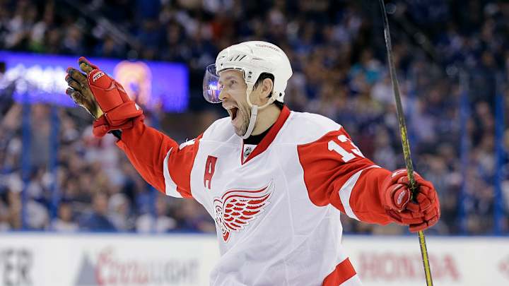 Red Wings' Datsyuk: hard to make final decision now