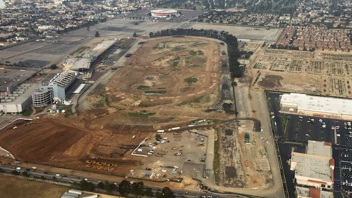 Chargers must decide between Inglewood or San Diego