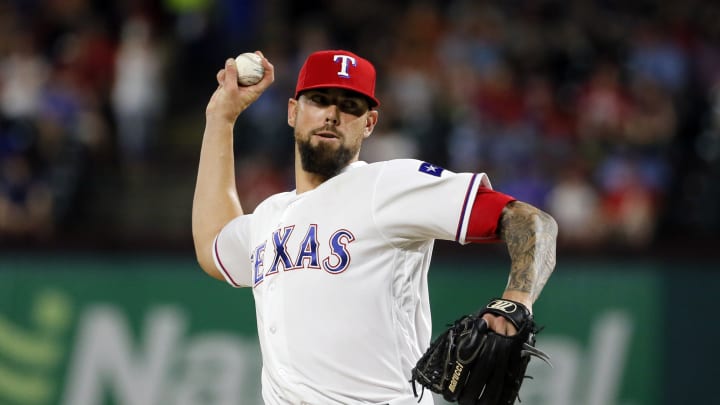 Ranaudo goes to ChiSox in trade after walking 5 against them