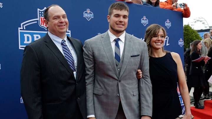 Titans, Browns trade draft picks: Jack Conklin drafted at No. 8