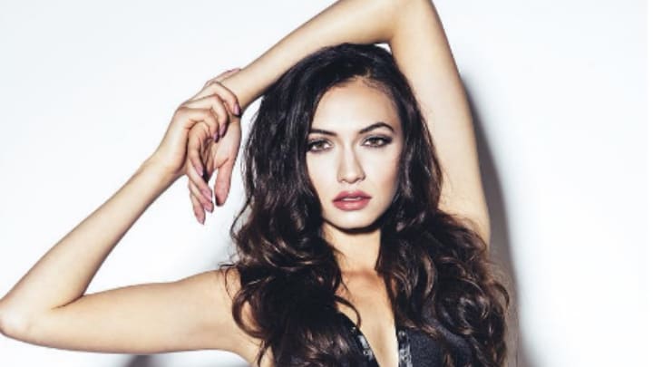 Tuesday's P.M. Hot Clicks: Engelika Padilla; Scenes From NBA Rookie Shoot