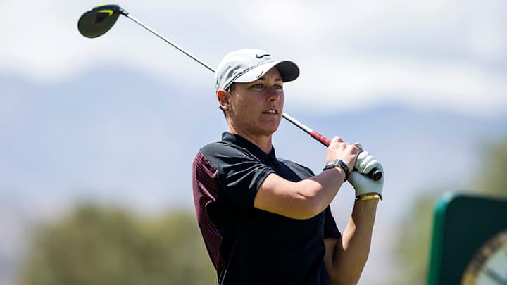 Watch: Abby Wambach celebrates golf win with cannonball into water hazard Watch: Abby Wambach celebrates golf win with cannonball into water hazard