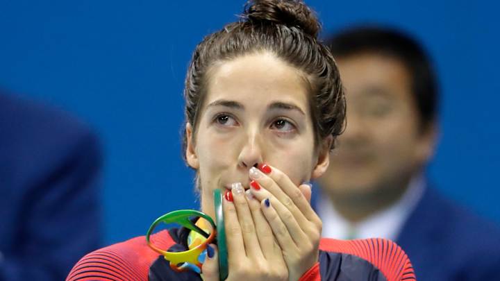 Late bloomer Maya DiRado closes Olympics with 4 swim medals