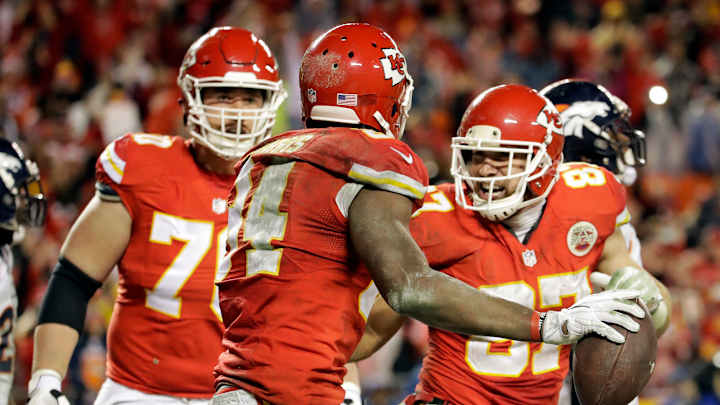 2 Chiefs fined for infractions vs. Broncos