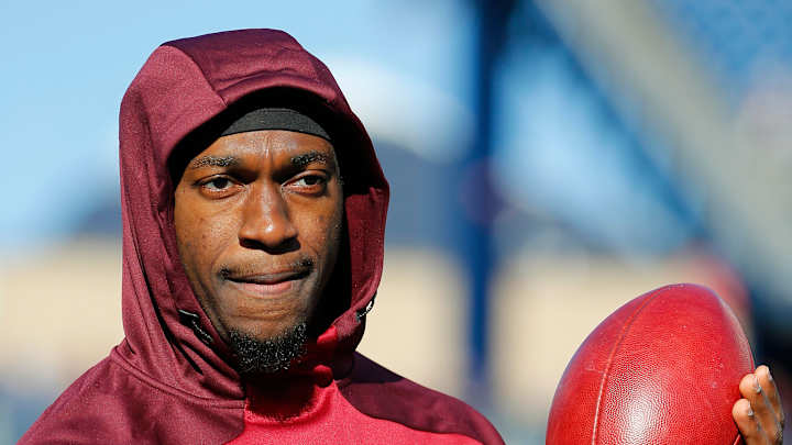AP Source: Browns host free-agent quarterback RG3