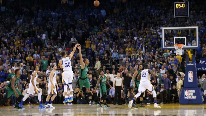 Warriors' home winning streak ends at 54 in loss to Celtics
